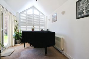 Photo 14- click for photo gallery